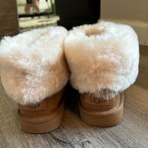 Ugg boots size 6